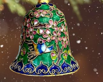 Vintage Cloisonne Enamel Bell Ornament, Hummingbird & Cherry Blossoms, Green Gold Filigree Christmas Chinoiserie Collectible