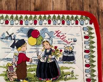 Vtg NOS Dutch Folk Art Souvenir Placemats Quilted Cotton Holland Set of 4 1960s
