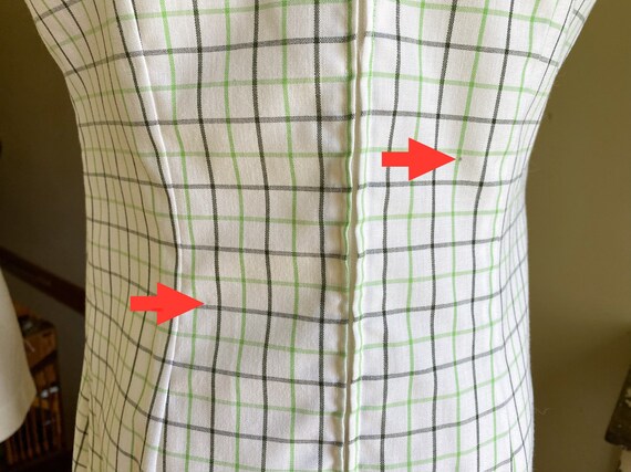 Vintage 60’s shift dress white sleeveless green b… - image 8