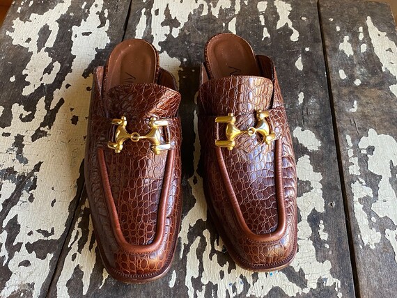 Vintage Y2K brown leather mules croc embossed sho… - image 3