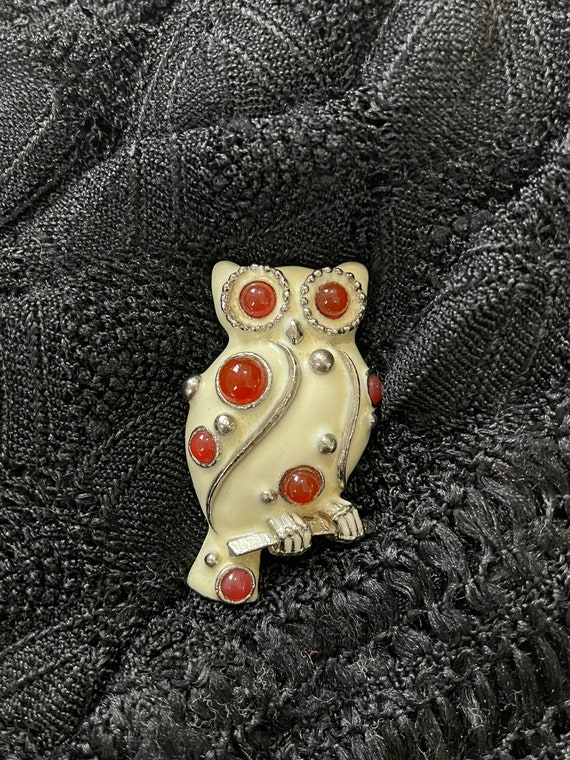 Lanvin Paris Signed Vintage Owl Brooch-Red Glass … - image 3