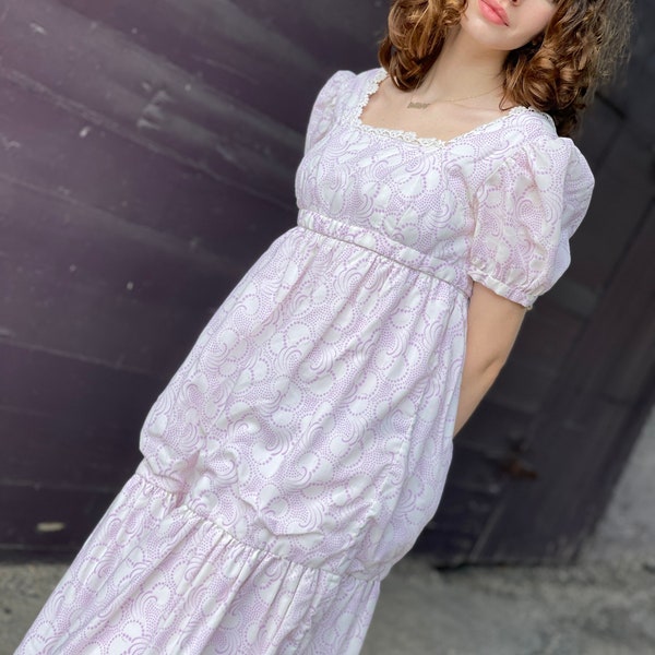 1980s Vintage Femme Puff sleeve Midi dress-Lavender Purple Floral-Daydream-Full Skirt-Cottage-Summer-Minidress-Vintage Frock-