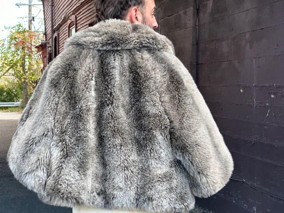 Vintage faux fur cape-capelet-Shrug-Grey-Silver-1… - image 2