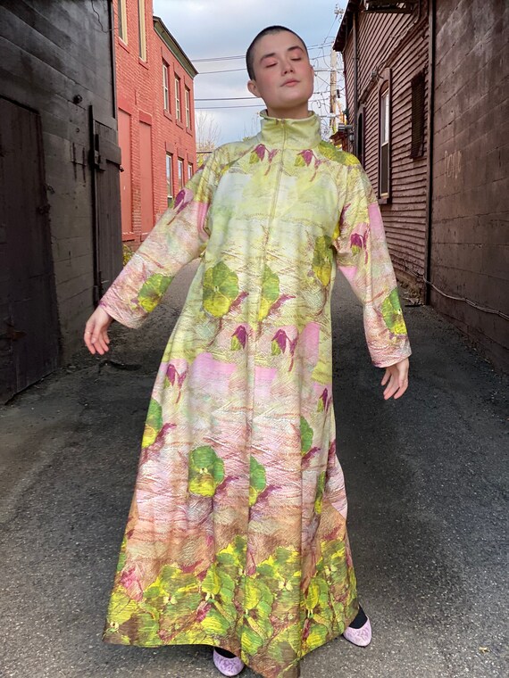 1970s Boho Housecoat-Abstract Psychedelic Floral P