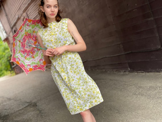 1960s Floral Butterfly Shift Dress-Yellow Green-M… - image 8