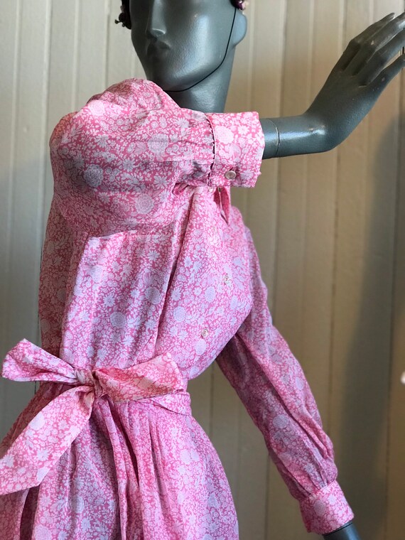 Adorable Spring Pink Semi Sheer Floral Shirtwaist… - image 10