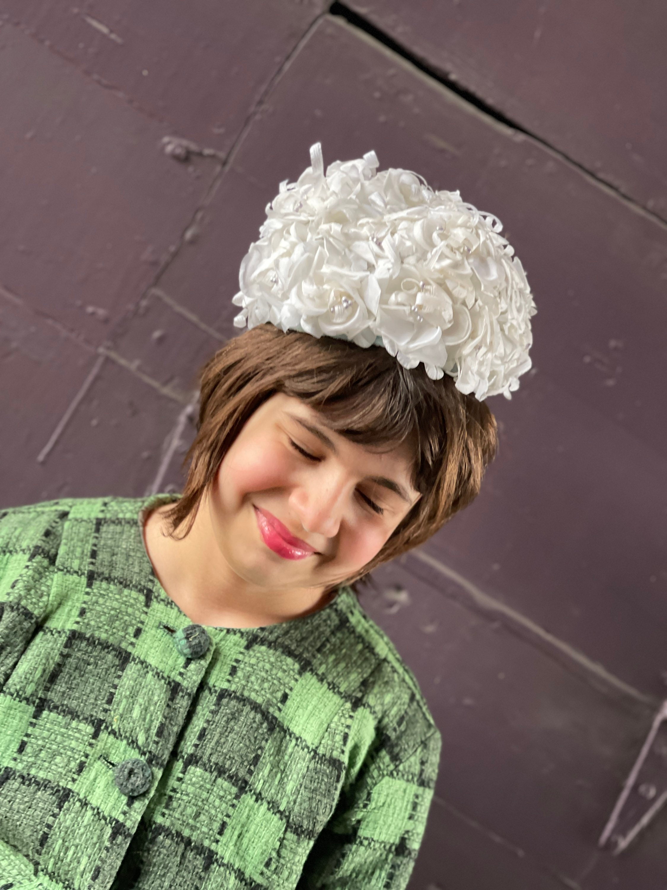 Midcentury White Floral Easter Bonnet 