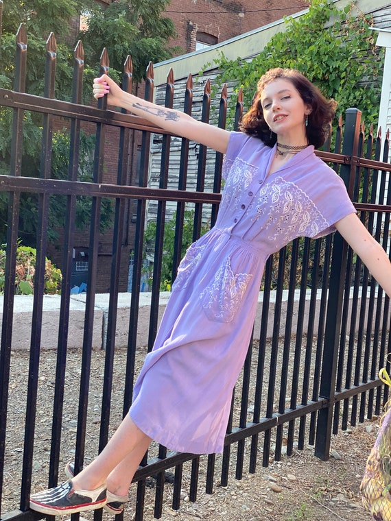 Lavender Linen 1930s Button Down Daydress-as is