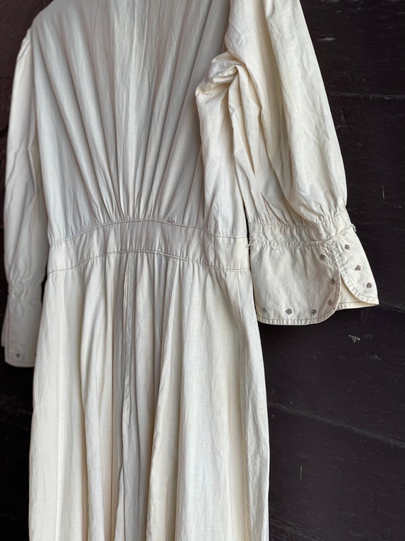 Antique White Day Dress with Embroidered Collar a… - image 9