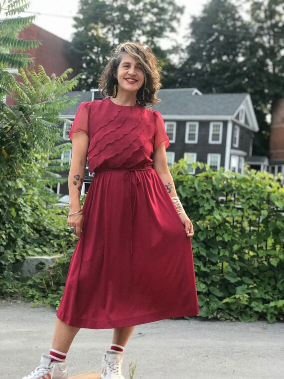 Early 1980s Late 1970s Ruffled Red Wine Disco Nigh