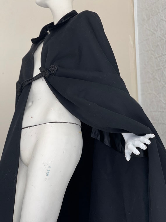 Dramatic Gothic Black Wool Cape-Vestment-Cape Cop… - image 4
