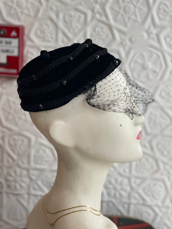 Midcentury black velvet pillbox hat-studded-net-f… - image 5