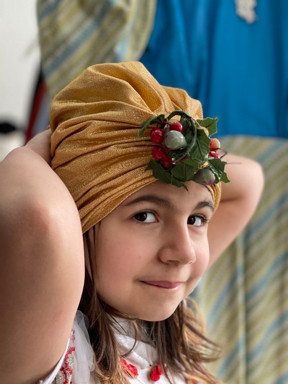 Vintage Metallic Turban with Fruit-Gold Stretch Lu