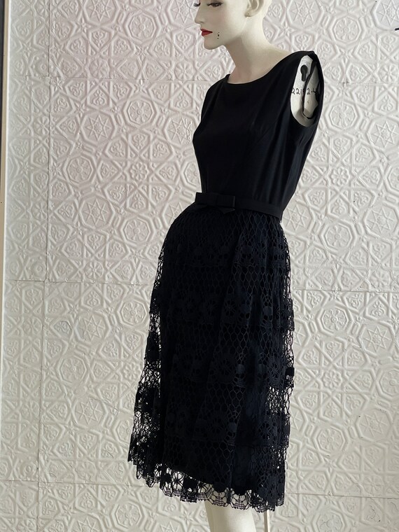 1950s Little Black dress-crochet lace skirt-class… - image 4