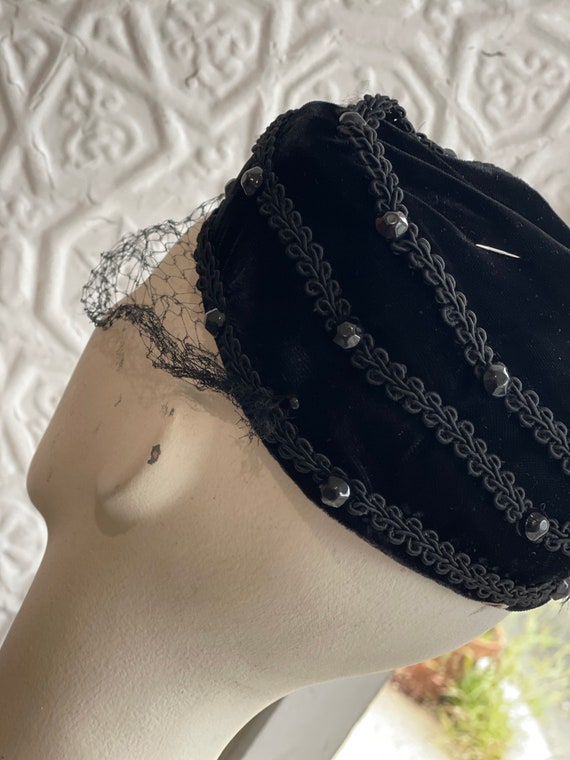 Midcentury black velvet pillbox hat-studded-net-f… - image 6