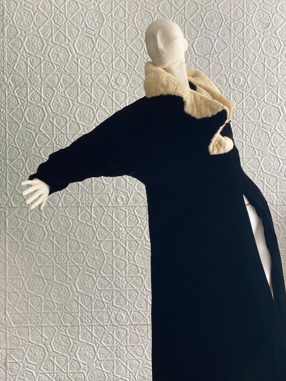 1930s Silk Velvet Opera Coat with Ermine Collar-Si