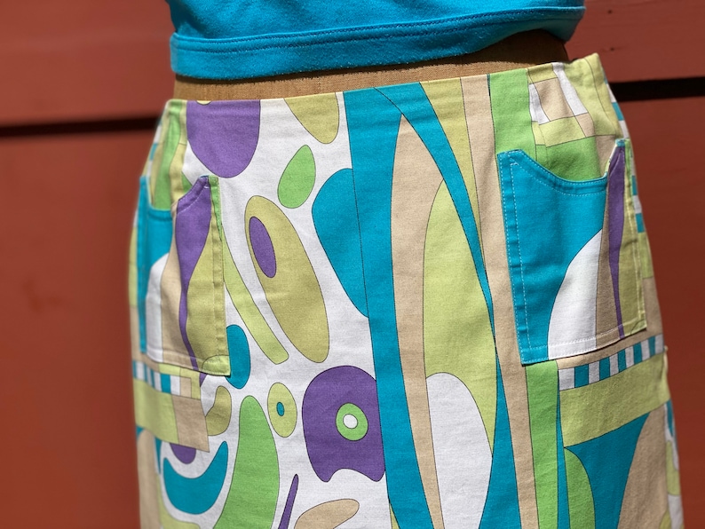 90s Pucci style abstract print ruffle skirt purple green turquoise 60s 70s Mod Vintage summer seperates