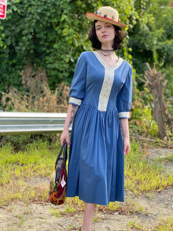 Vintage Blue and White Edelweiss Dress-Puff Sleeve