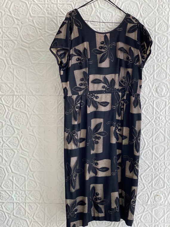 XL-1950s Lace Wiggle Dress-Cherry Print Illusion-C