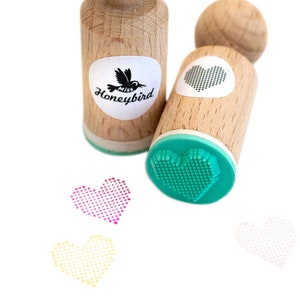 Mini Hart Stempel - Puntjes Ontwerp, 13,7mm x 13,7mm | Beukenhout & Mintgroen Rubber