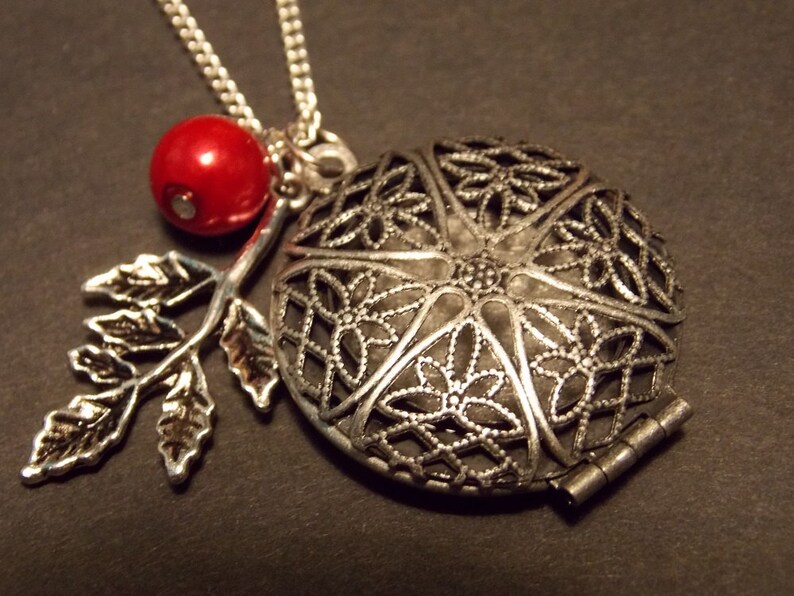 Vintage Inspired Berry Locket