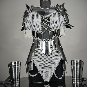 Kvinnlig riddare rustning set | Handgjord stålringbrynja cosplay kostym