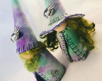 Large Spring Green and Purple Wizard and Witch Peg Doll Couple, Waldorf Wooden Peg Doll Pair, Art Doll