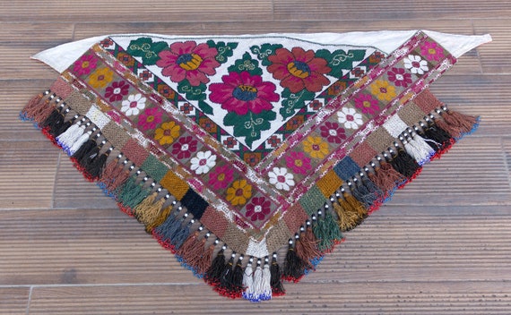 23.62" x 23.62" Tassel Vintage Uzbek Tassel Segush