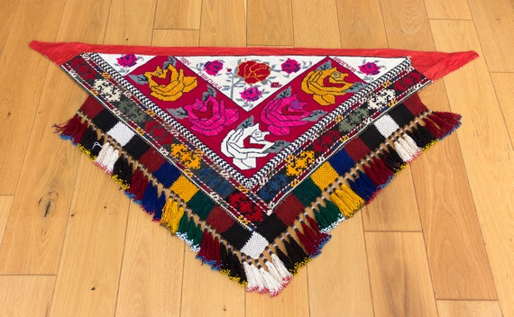 48.03" x 27.56" Tassel Vintage Uzbek Tassel Segush