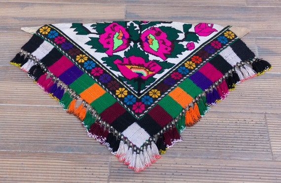 31.50 x 22.44" Tassel Vintage Uzbek Tassel Segusha