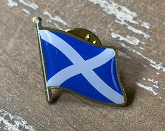 Scottish Flag Enamel Lapel Pin Badge/Brooch Scotland St Andrew's Cross Saltire G 