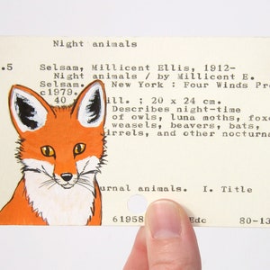 Renard sur carte de bibliothèque - Impression de ma peinture de renard des bois sur carte de bibliothèque pour le livre Animaux de la nuit