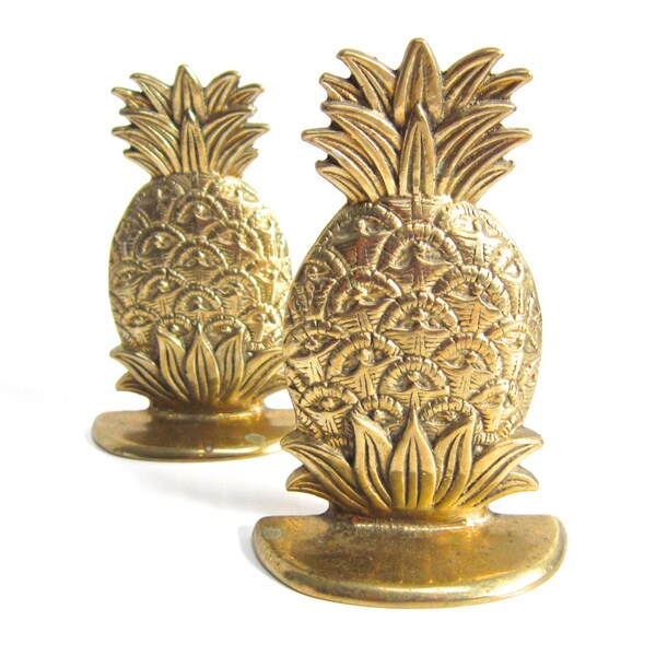 Brass Pineapple Bookends - Vintage solid brass pineapple bookends - Brass home decor