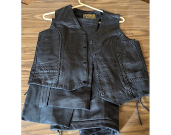 Hudson Leather Damen Biker-Weste und -Hose Set, schwarz, geflochtener Besatz, Größe L