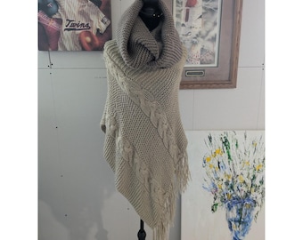 Faded Glory Damen-Poncho aus beigefarbenem Zopfstrick mit Fransen, Einheitsgröße FGL34963