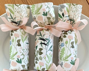 Meadow Wedding Party Cracker   Set of 6