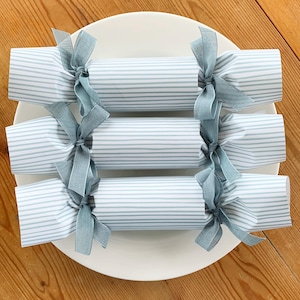NEW! Dusty Blue Striped Wedding Party Cracker   Set of 6