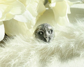 Sterling Silver Barn Owl Ring. Owl Jewelry, Patience Jewelry, Wisdom Jewelry, Hunter Jewelry, Bird Jewelry,