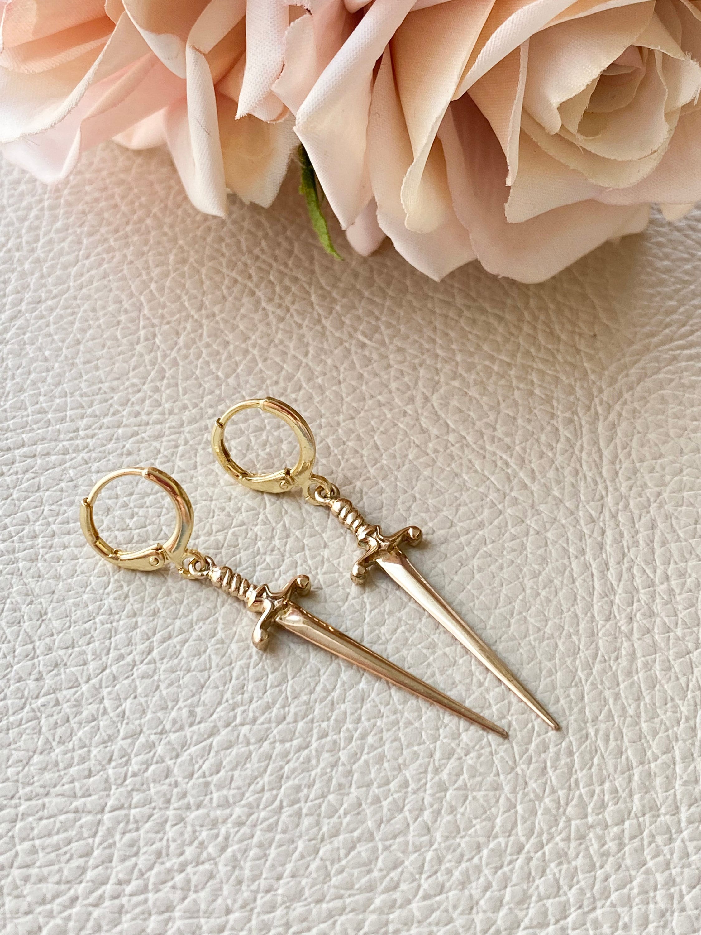 CHAINSAW BLADE AND FLOWER EARRING Chainsaw Dangling 3D Charm