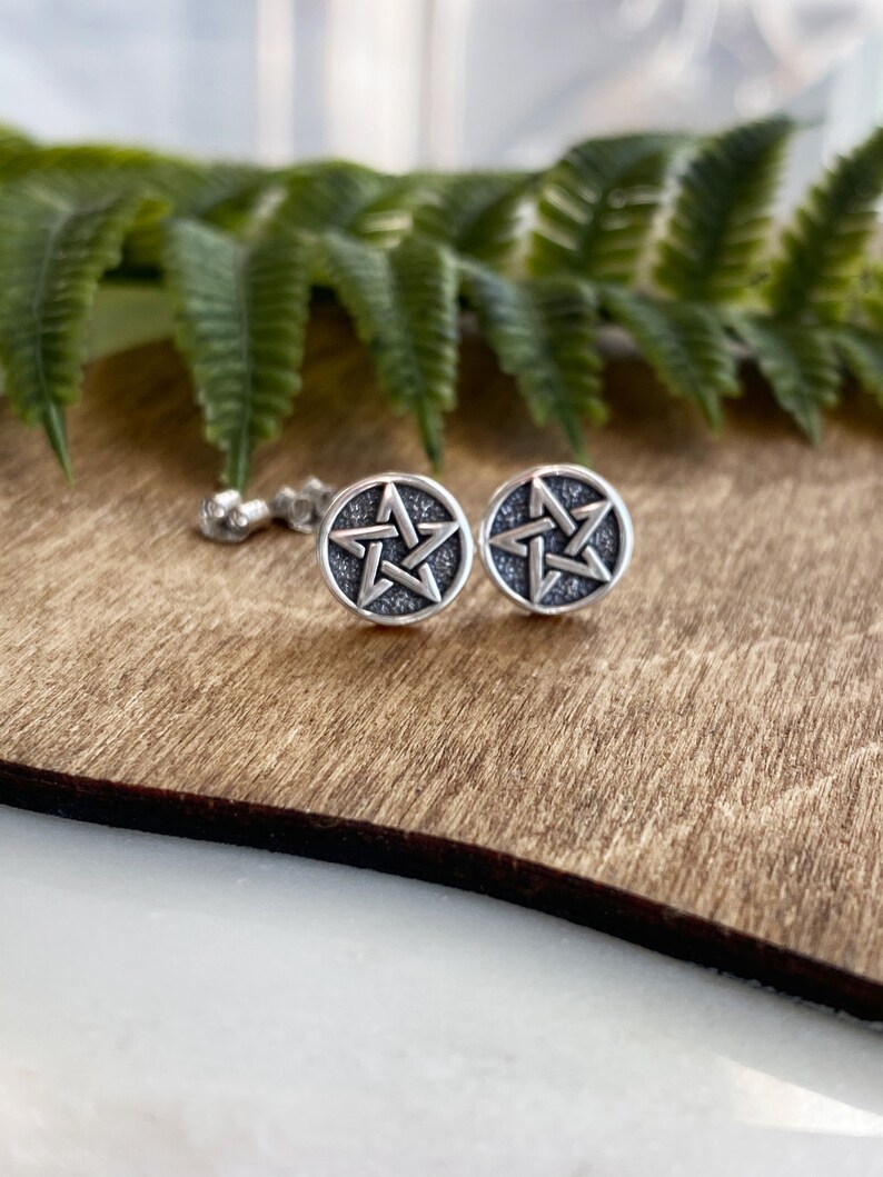 Pentagram stud earrings Clearance