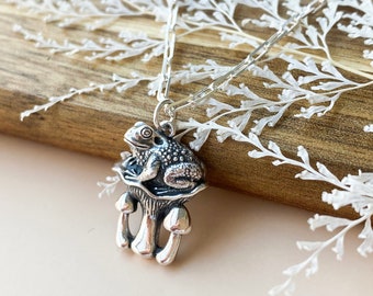 Sterling Silver Toad On Mushrooms Necklace. Toad Jewelry, Cottage Core Jewelry, Frog Jewelry, Mushrooms Jewelry, CHAIN CHOICES
