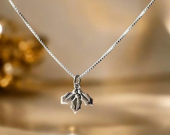Sterling Silver Holly Berry Necklace: Festive Christmas Jewelry