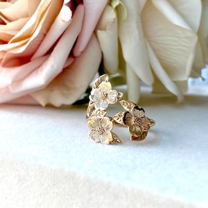 Gold Adjustable Dogwood Flower Ring. Spring Jewelry, Flower Jewelry, Floral Jewelry, Adjustable Ring, Mothers Gift
