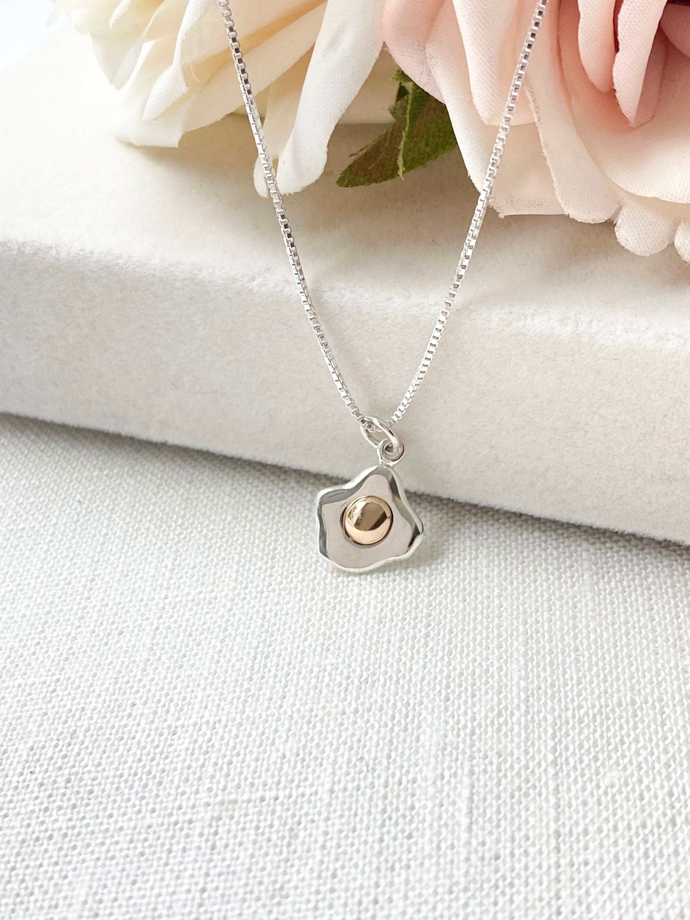 Sterling Silver Chefs Fried Egg Necklace. Culinary Jewelry, Egg Jewelry, Cooking Jewelry, Chef Gift, Foodie Jewelry