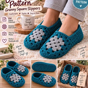 Może przedstawiać: Cyfrowy wzór szydełkowy w formacie PDF na kapcie typu granny square. Kapcie są w kolorze morskim z jasnoszarym kwadratem pośrodku. Obraz zawiera tekst, taki jak Crochet Pattern, Granny Square Slippers oraz Handmade with Love.