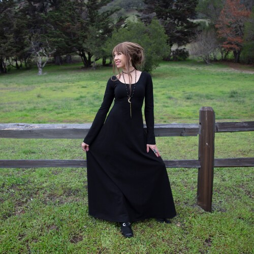 Witchy Maxi Dress in Organic Bamboo 