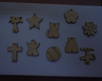 Various Shaped Wood Discs Family Birthday Calendars Angels Crosses Circles Doves Hearts Paws Cats 3 Teir Cake Tool Shape Baseball Palm Tree