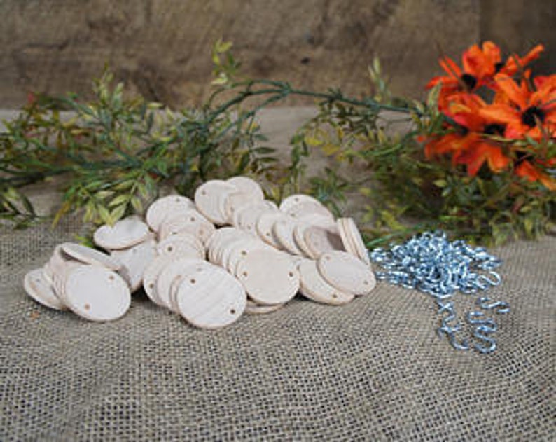 Wooden Circle Shaped Discs & S hooks for Family Birthday Calendars, image 1