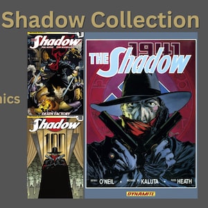 Puede incluir: Una colección digital de más de 320 cómics de The Shadow. La imagen muestra el texto Huge Shadow Collection y 320+ Comics junto a tres portadas de cómics distintas que presentan al personaje The Shadow con sombrero negro y bufanda roja.