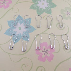 Set of 20, 50 or 100 Silver Removable Stitch Markers for Knitting, Crochet Markers,Knit Notions,French Bulb Pin, Fits up to US 10.5 6.5 mm image 2